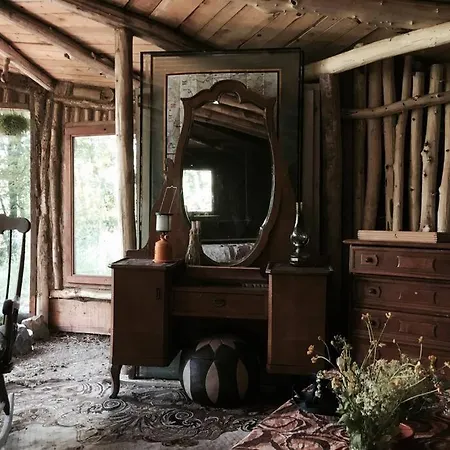 Alpehytte Hobbit House